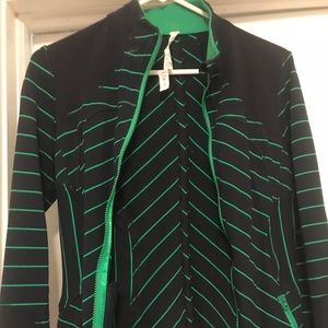 Lululemon warm up jacket